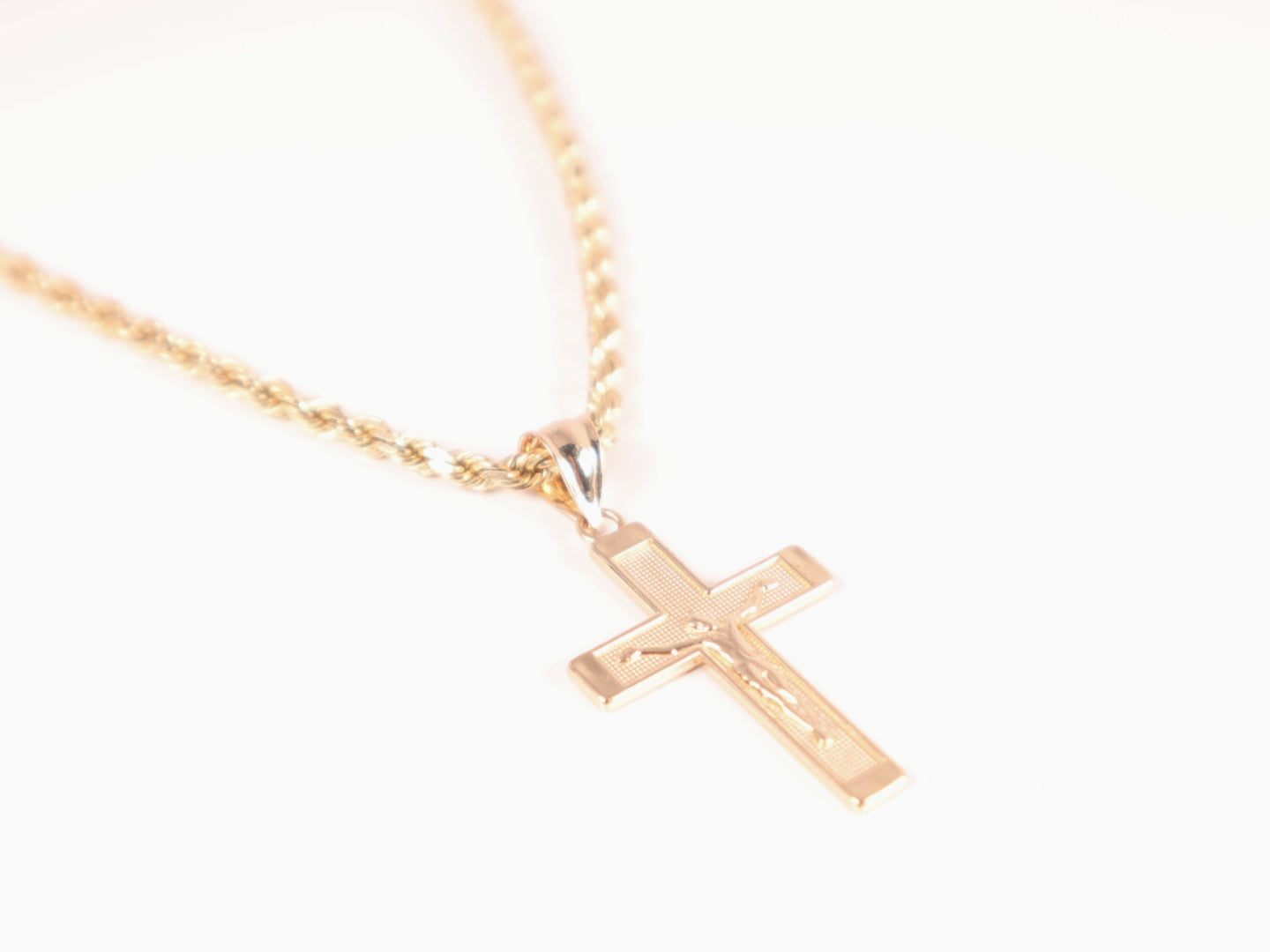 14k Gold 1” Cross Pendant & Rope chain