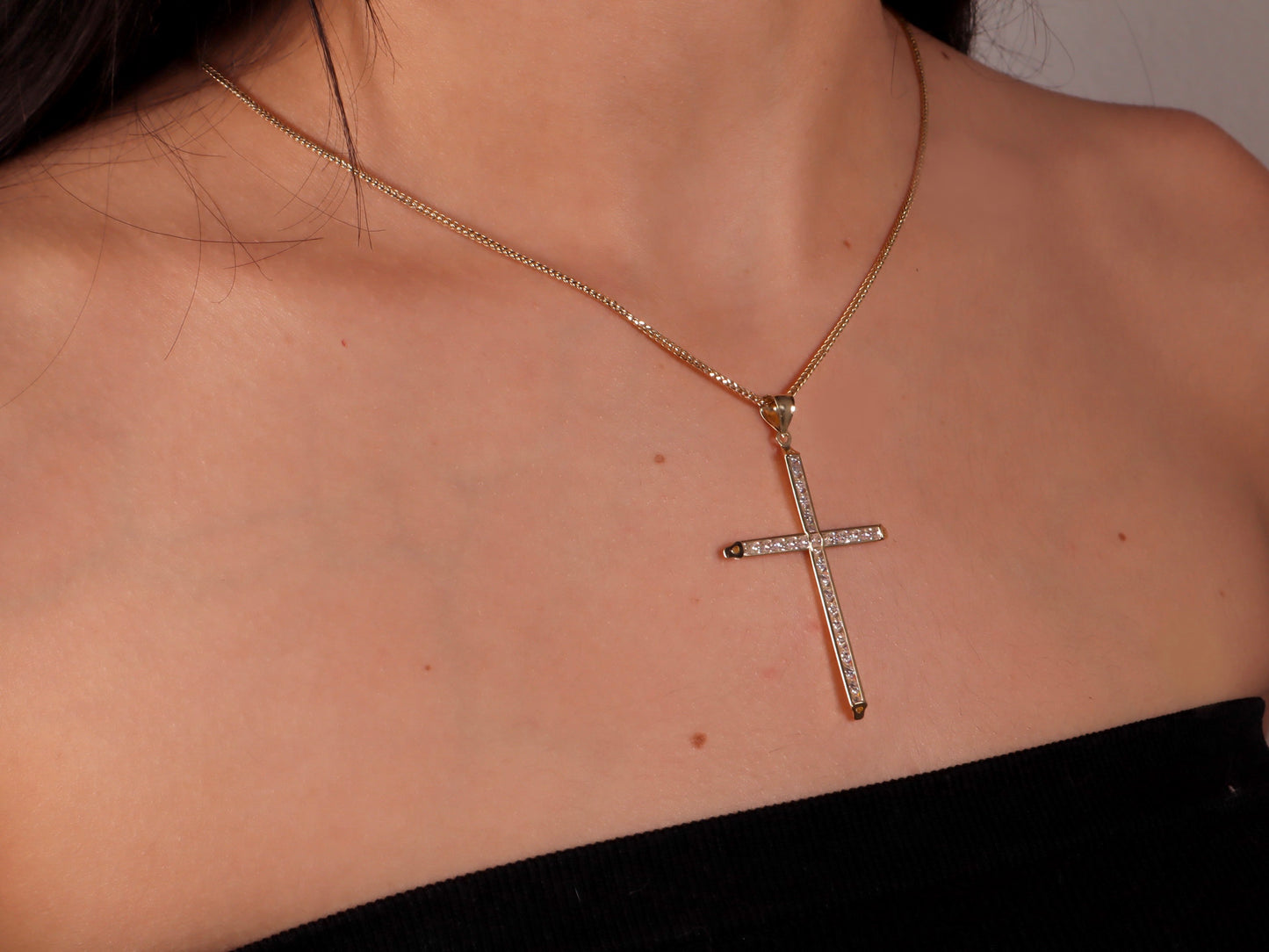 14k Gold Cross Pendant & Franco Chain