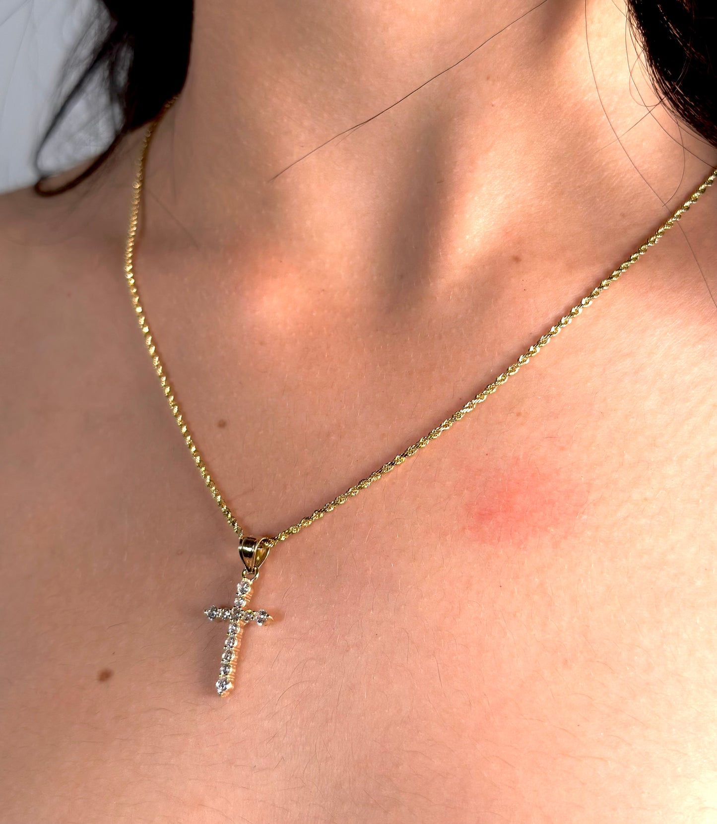 14k Gold Rope Chain & Cross Pendant